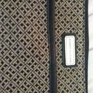 Tommy Hilfiger purse